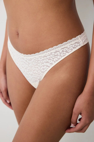 Penti женски килоти EASY LACE V SHAPE THONG P 