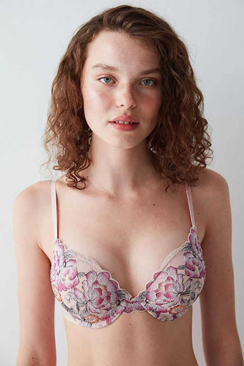 Penti женски градник INTENSE EXTRA PUSH UP GLITTER 