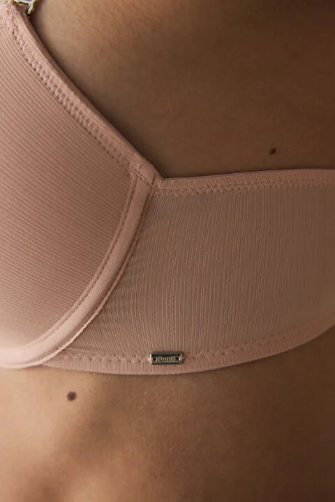 Penti женски градник SUPER PUSH UP ESSENTIALS SUTYEN LT.R 